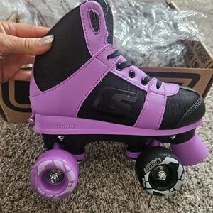 Crazy Skates Adjustable Quad Roller Skates Purple Black J12–2 NEW
